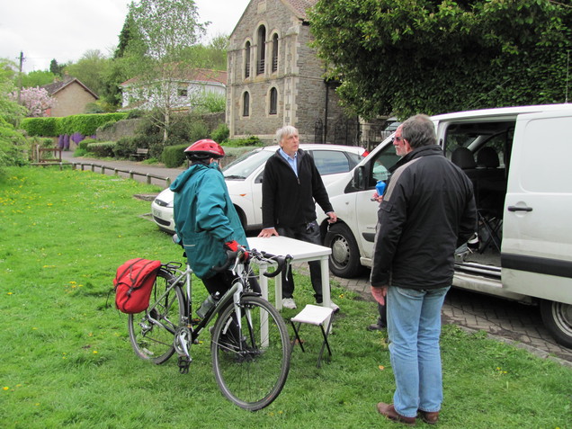 Dave G7BYN, Don G1NQJ, Julian M6JCE and Paul G4CVD Chatting