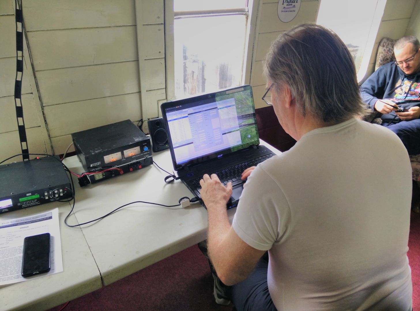 Andy G7KNA Logging with Craig Z21LX Observing