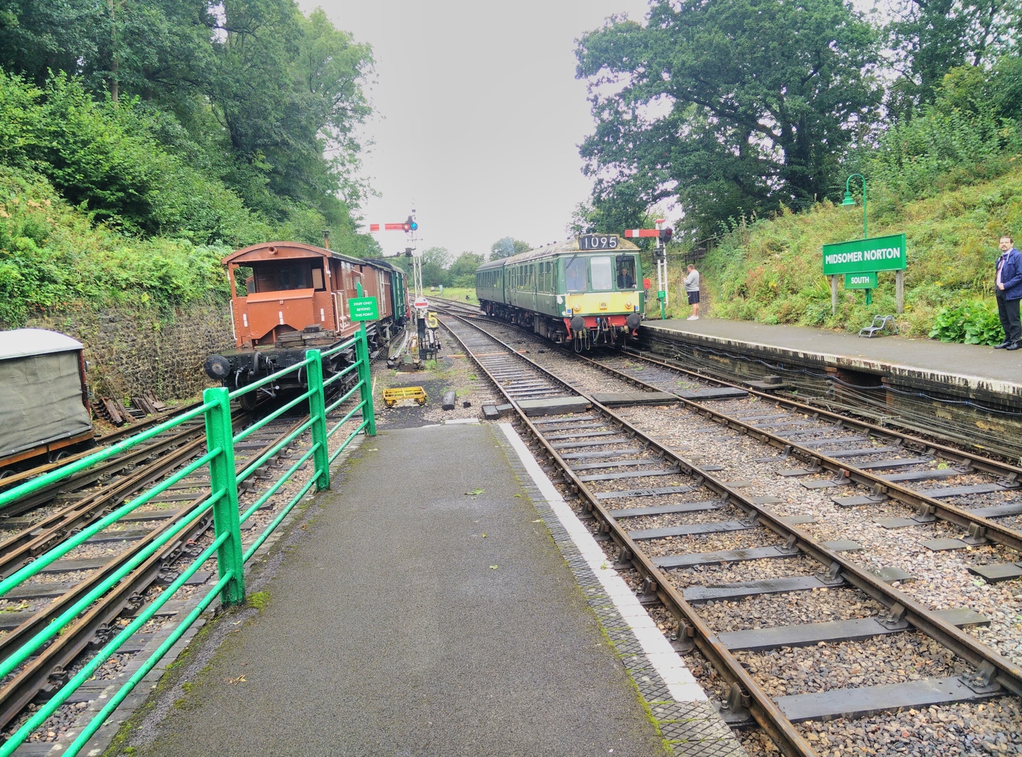 DMU Train Rides